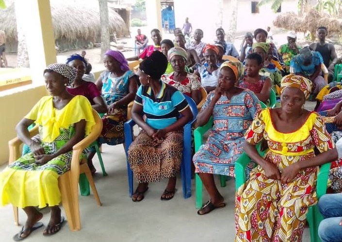 Femmes coopérative souchet au Togo